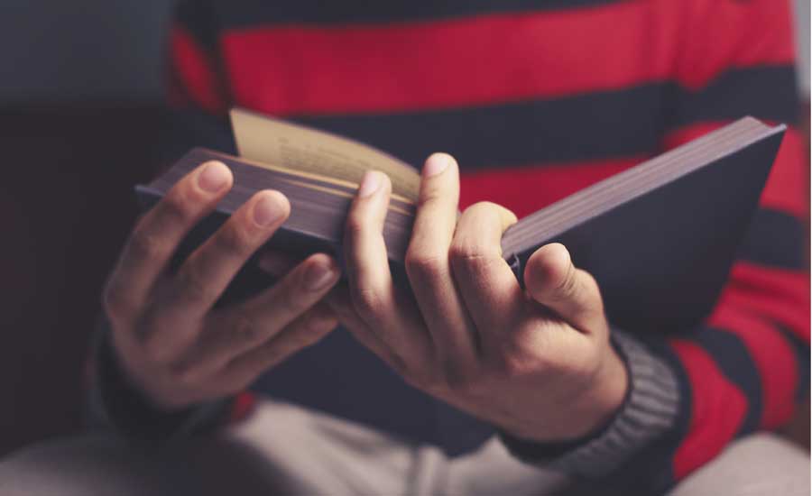 4 Ways Daily Bible Reading Will Change Your Life