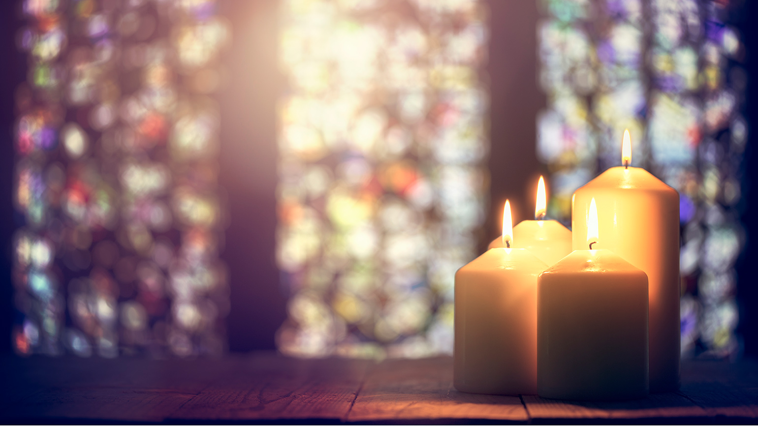 Editors’ Picks: Advent Candles and Holders Perfect for the Advent Season