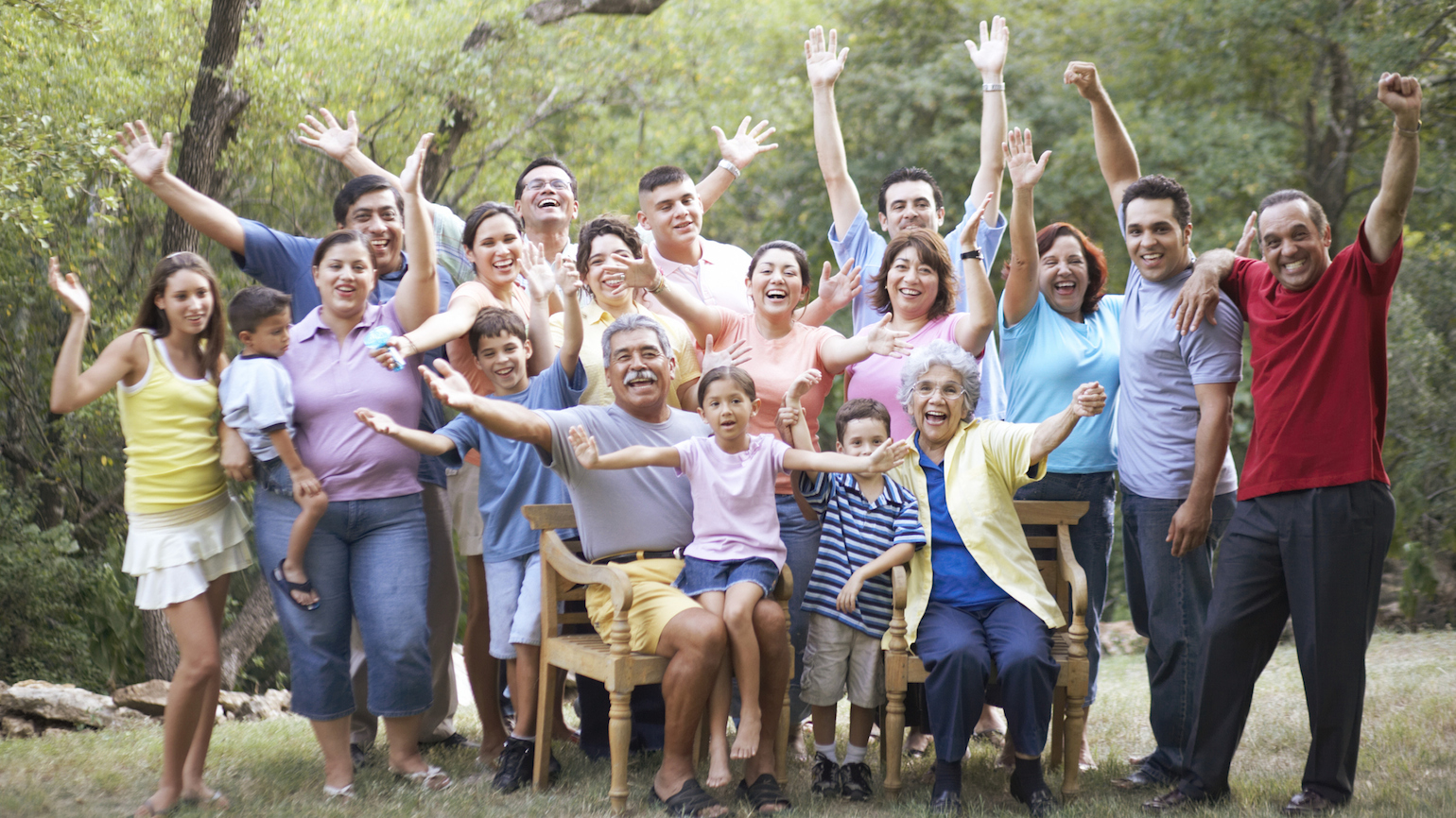Why You Should Plan a Family Reunion