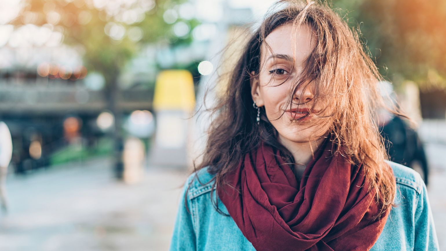 3 Ways to Stand Strong When Storms of Life Attack