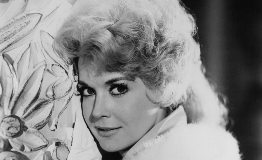 Guideposts Classics: Donna Douglas on Giving Her Best