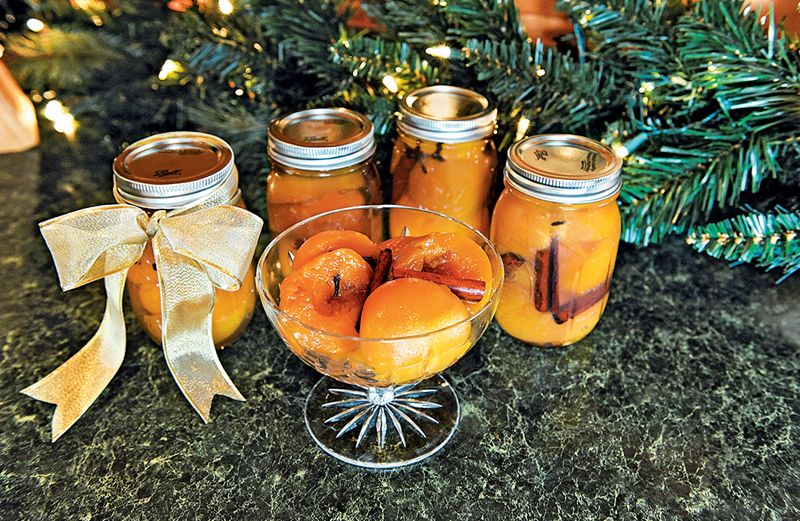 Dolly’s Pickled Peaches