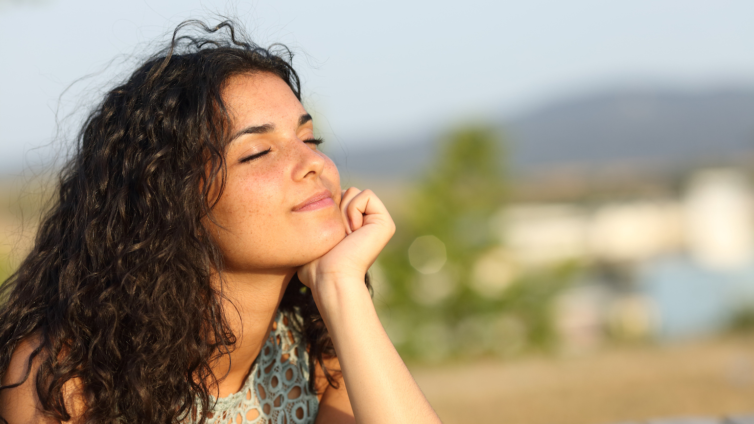 10 Bible Prayers for Comfort and Hope