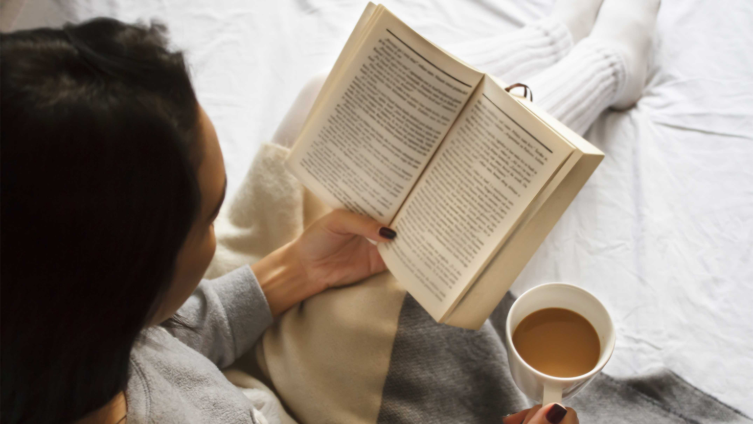 5 Inspiring Guideposts Devotionals to Comfort You This Winter