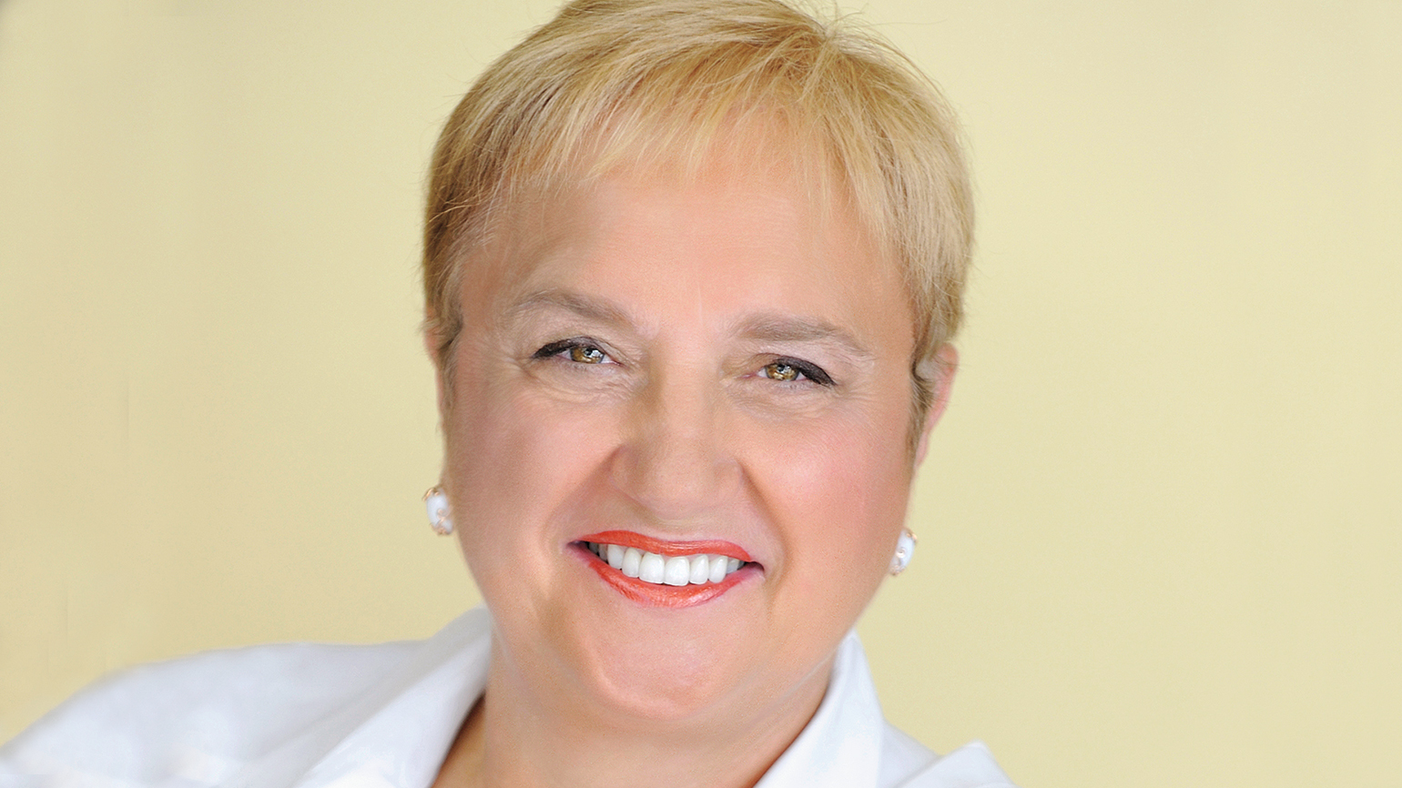 Chef Lidia Bastianich Honors Her Heritage at Christmas