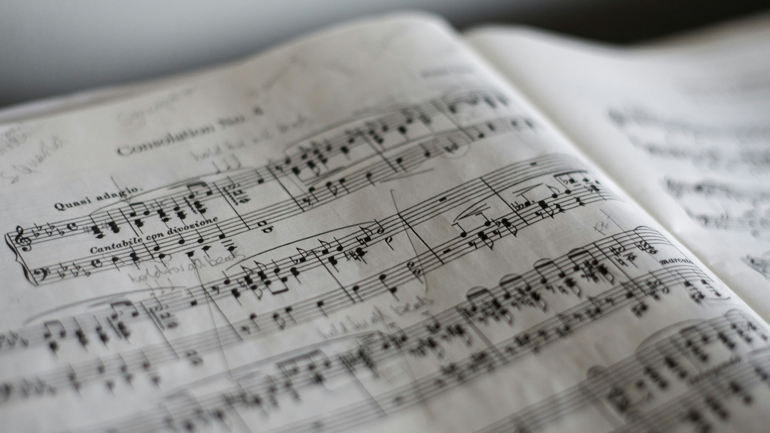 7 Favorite Hymns for Lent