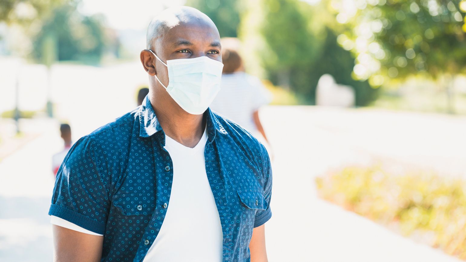 5 Perks of Going on a Walk in Your Neighborhood