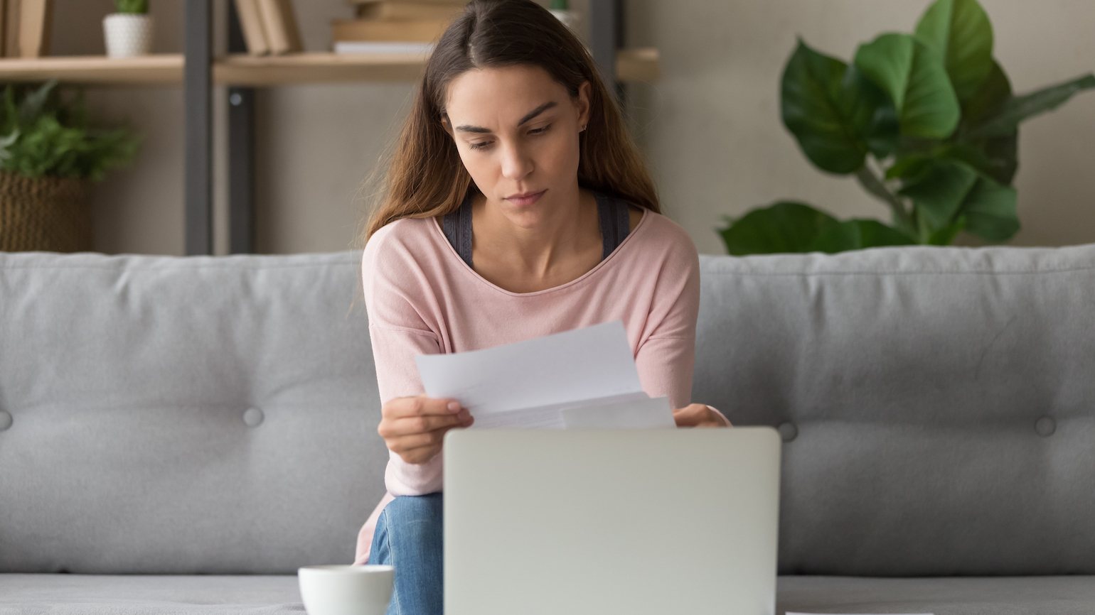 4 Prayers for Money Worries