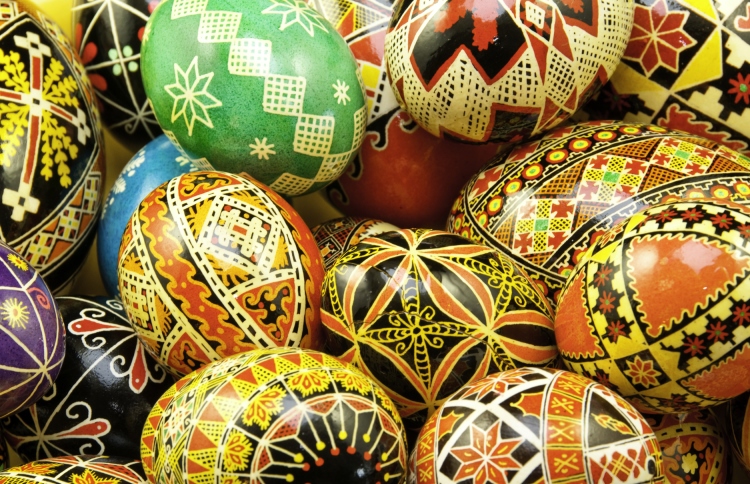 8 Inspirational Easter Eggs