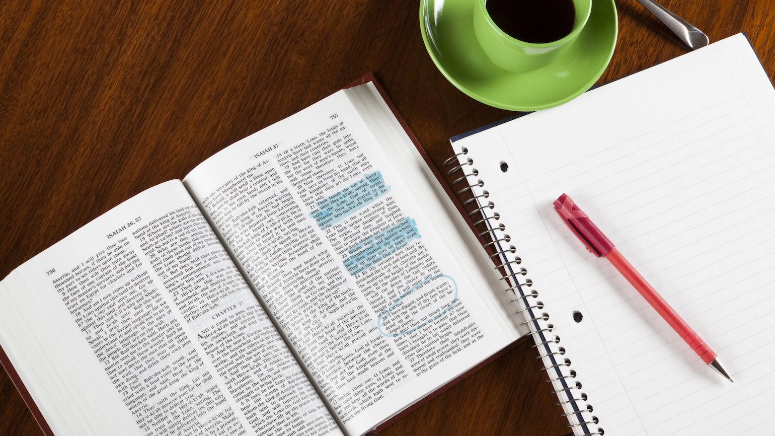 7 Reasons to Write in Your Bible